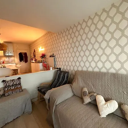 Welcome To Palsito Apartment